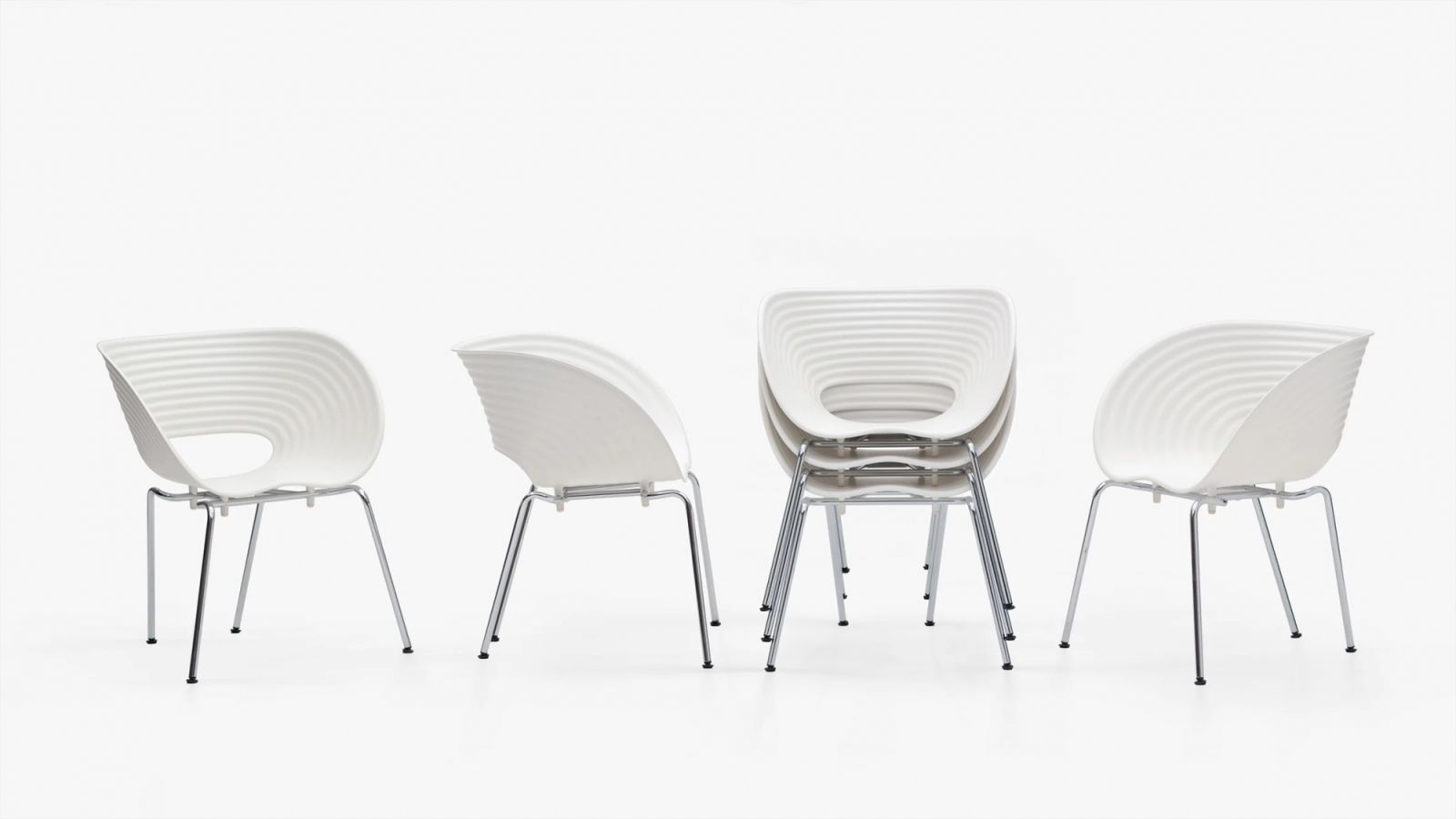 Ron Arad Tom Vac Chair for Vitra with wave-like organic shell, stackable polypropylene construction (Photo: Vitra)