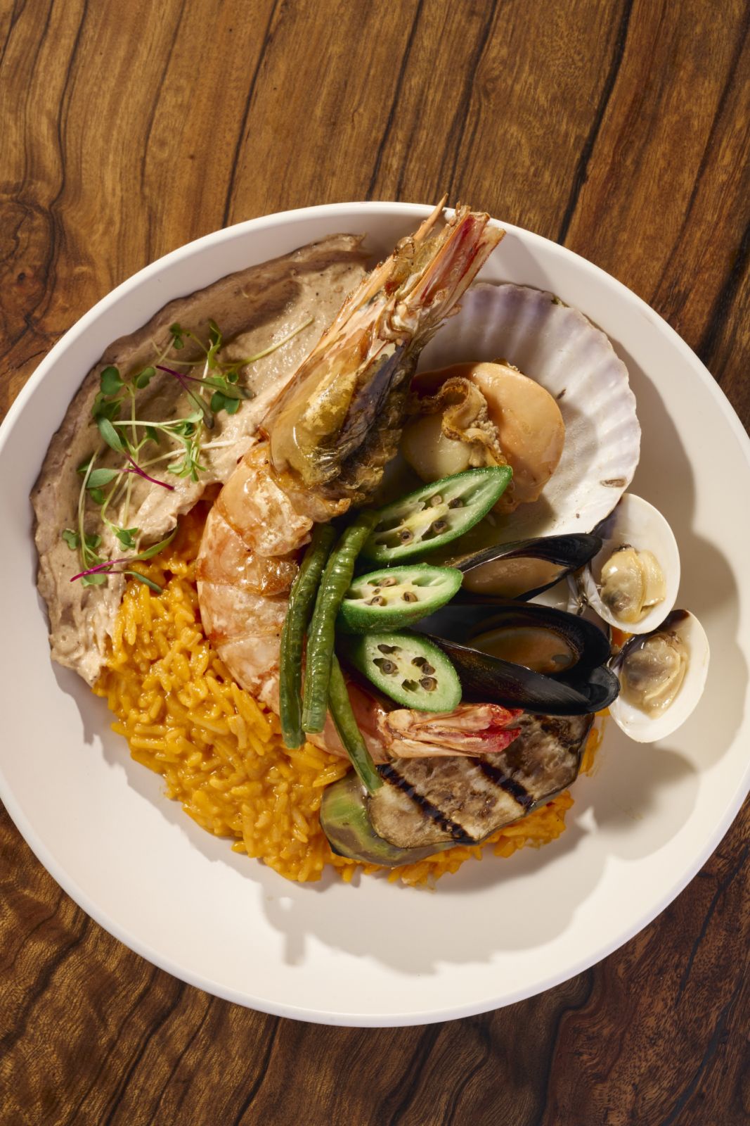 Bringhe kare-kare seafood with vegetables