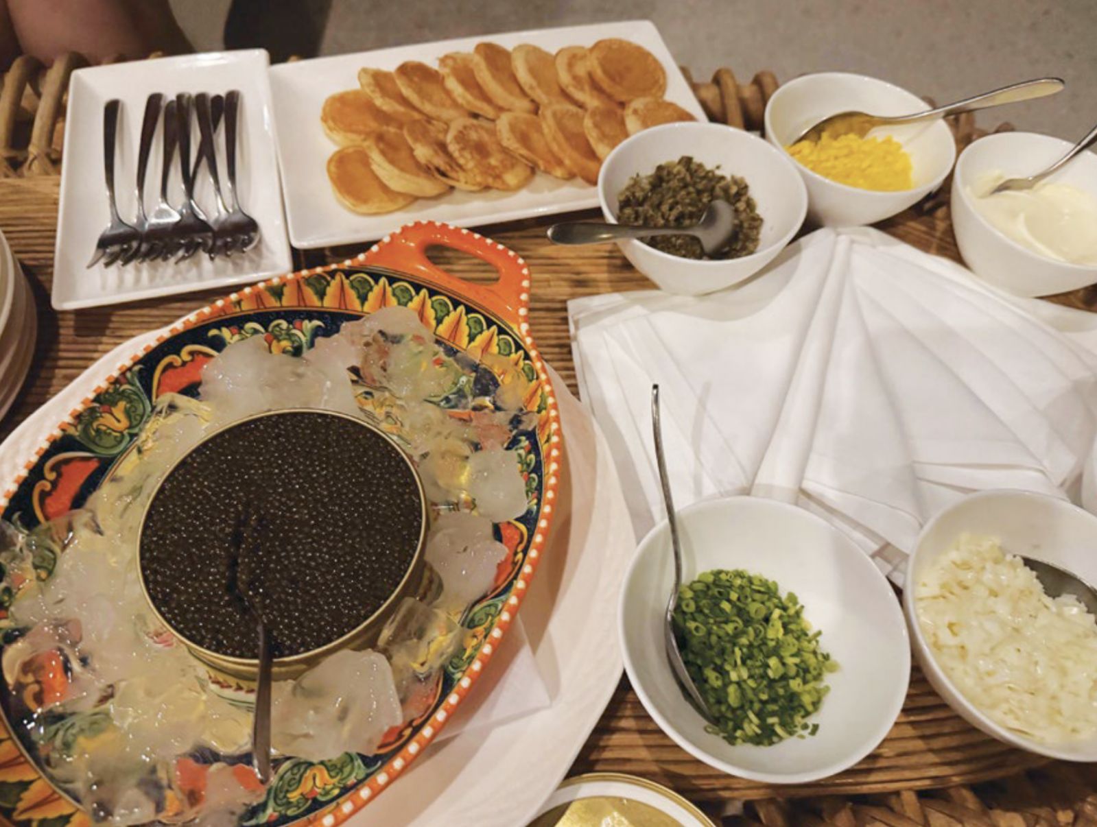 Beach settings are a call for fun and unfussy food and wine pairings