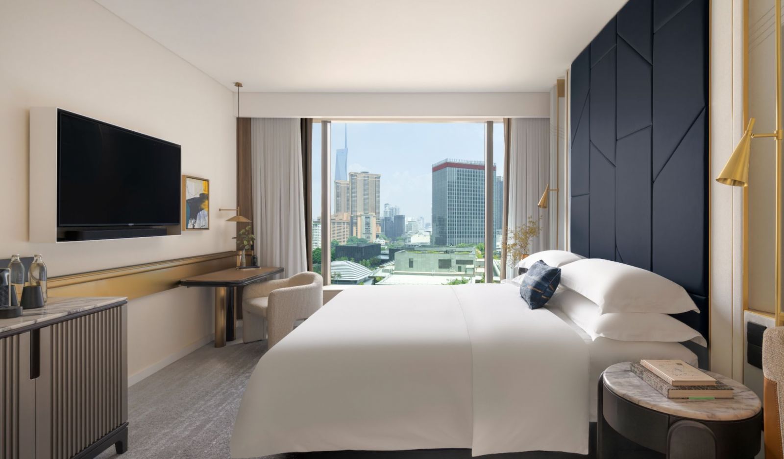 Kimpton Naluria Kuala Lumpur guestroom