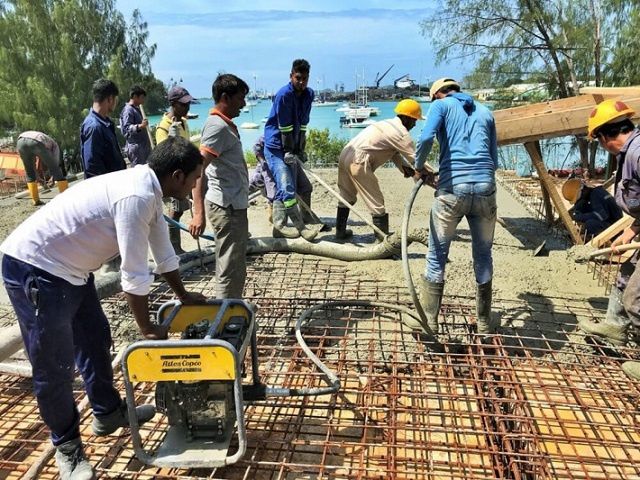 Migrant labourers routinely endure wage theft, hazardous working conditions, and systemic exploitation (Photo: WikiCommons)