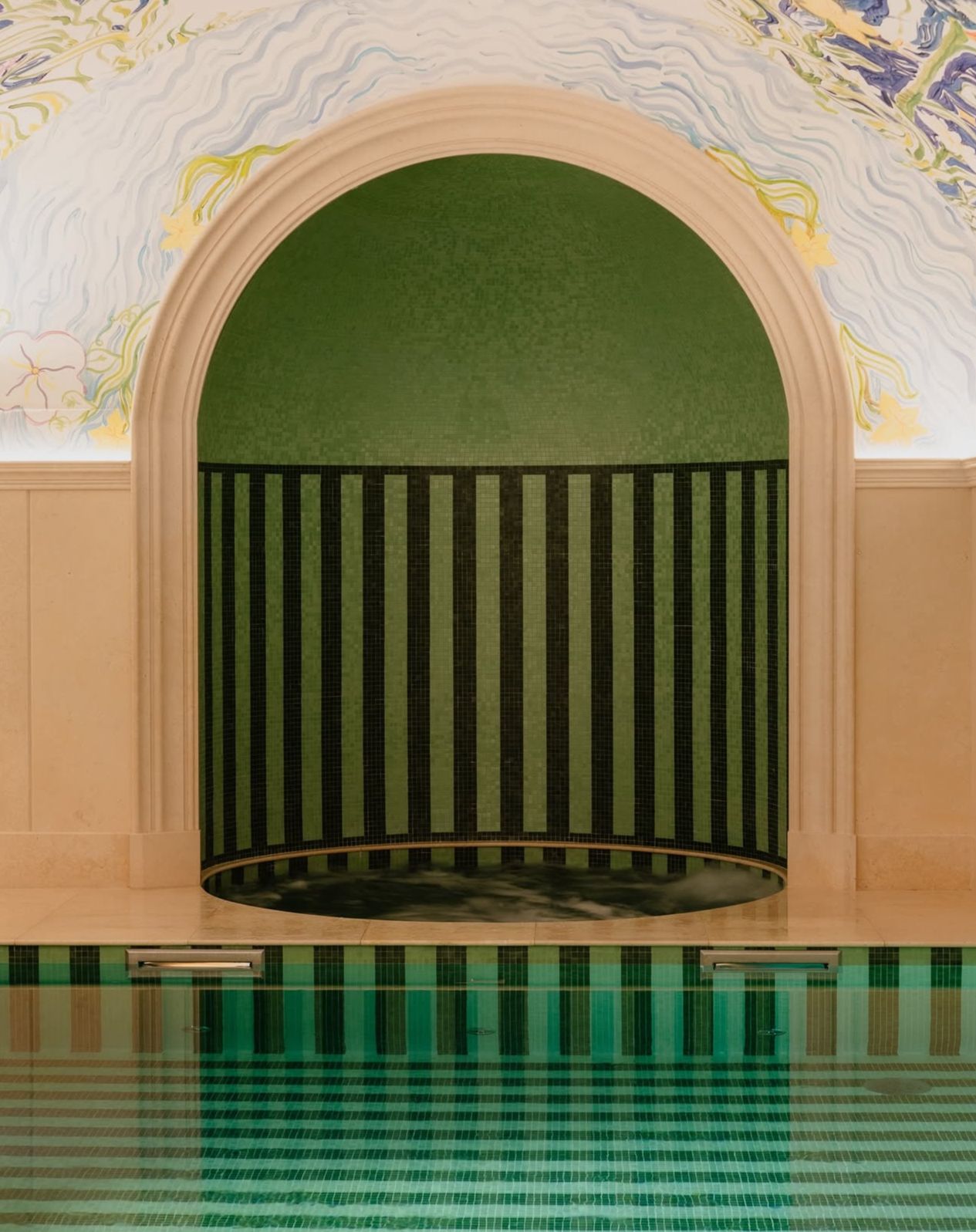 The indoor swimming pool at Hôtel Le Grand Mazarin in Paris, France (Photo: Instagram / Hôtel Le Grand Mazarin)