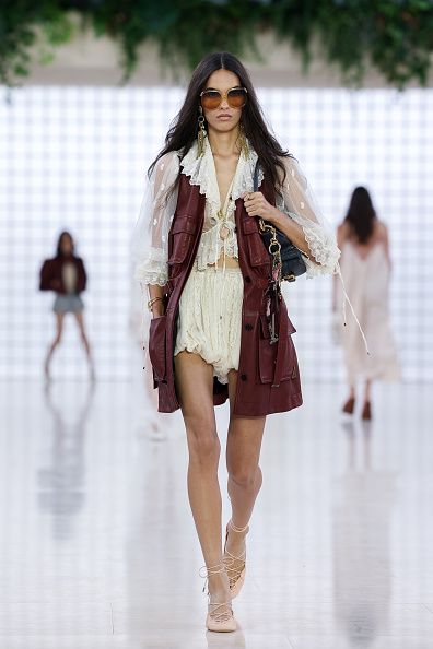 PARIS, FRANCE - SEPTEMBER 26: (EDITORIAL USE ONLY - For Non-Editorial use please seek approval from Fashion House) A model walks the runway during the Chloé Womenswear Spring-Summer 2025 show as part of Paris Fashion Week on September 26, 2024 in Paris, France. (Photo by Peter White/Getty Images)