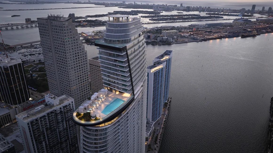The tower was designed in partnership with architect Rodolfo Miani of Bodas Mian Anger and built by G&G Business Developments (Photo: Aston Martin Residences Miami)