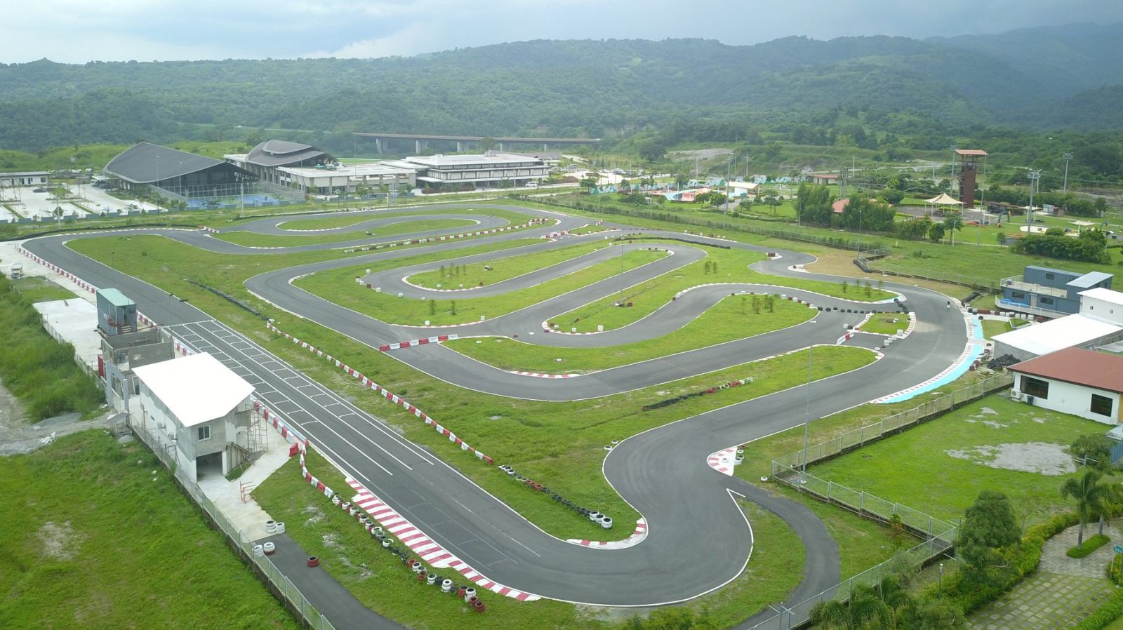 The massive racetrack at City Kart Racing, Pampanga (Photo: City Kart Racing Pampanga)