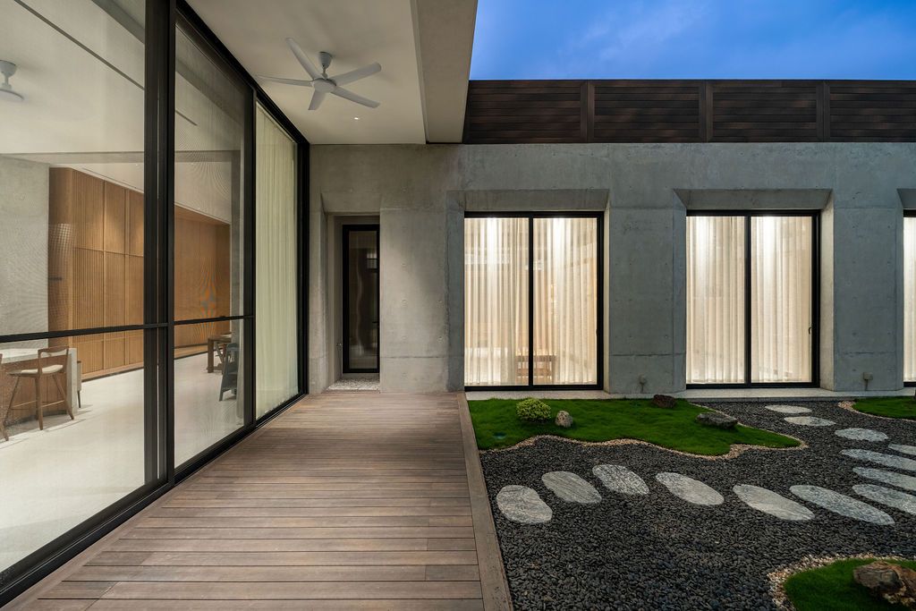 The Japanese-inspired landscaped courtyard with stepping stones in the triangulated pocket spaces creates contemplative outdoor areas