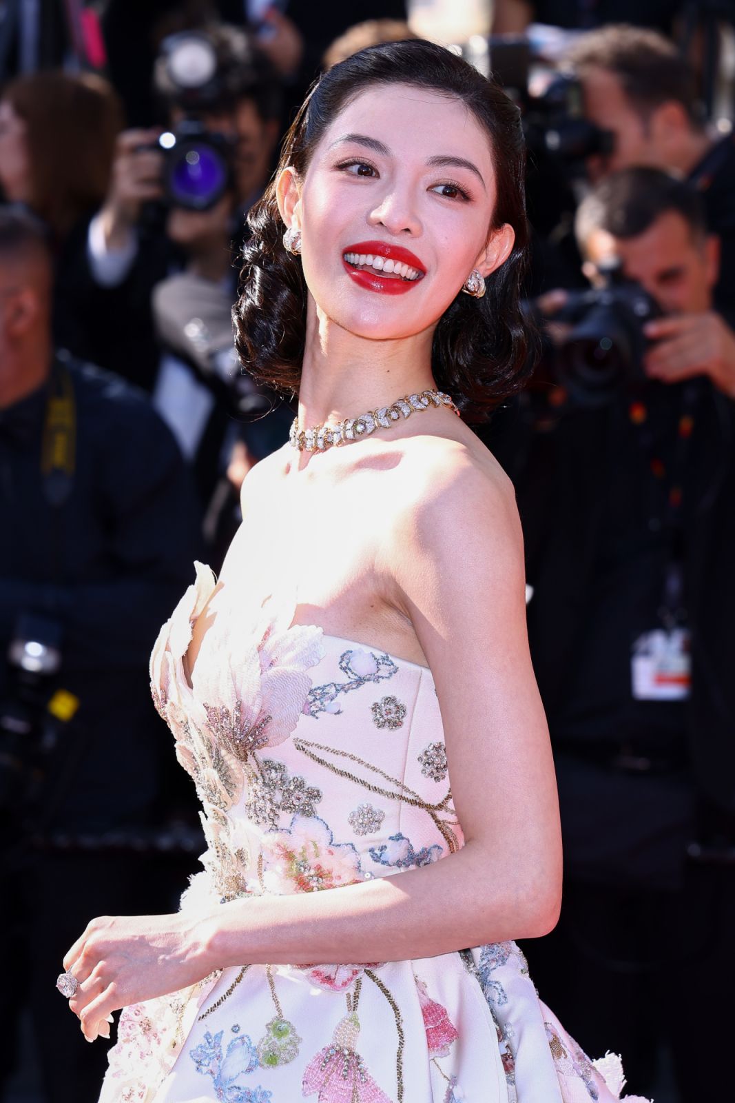 CANNES, FRANCE - MAY 15: Elaine Zhong attends the "Dossier 137" (Case 137)" red carpet at the 78th annual Cannes Film Festival at Palais des Festivals on May 15, 2025 in Cannes, France. (Photo by Marc Piasecki/FilmMagic)