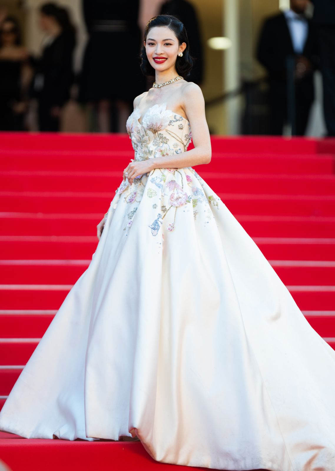 CANNES, FRANCE - MAY 15: Elaine Zhong Chuxi attends the "Dossier 137" (Case 137)" red carpet at the 78th annual Cannes Film Festival at Palais des Festivals on May 15, 2025 in Cannes, France. (Photo by Samir Hussein/WireImage)