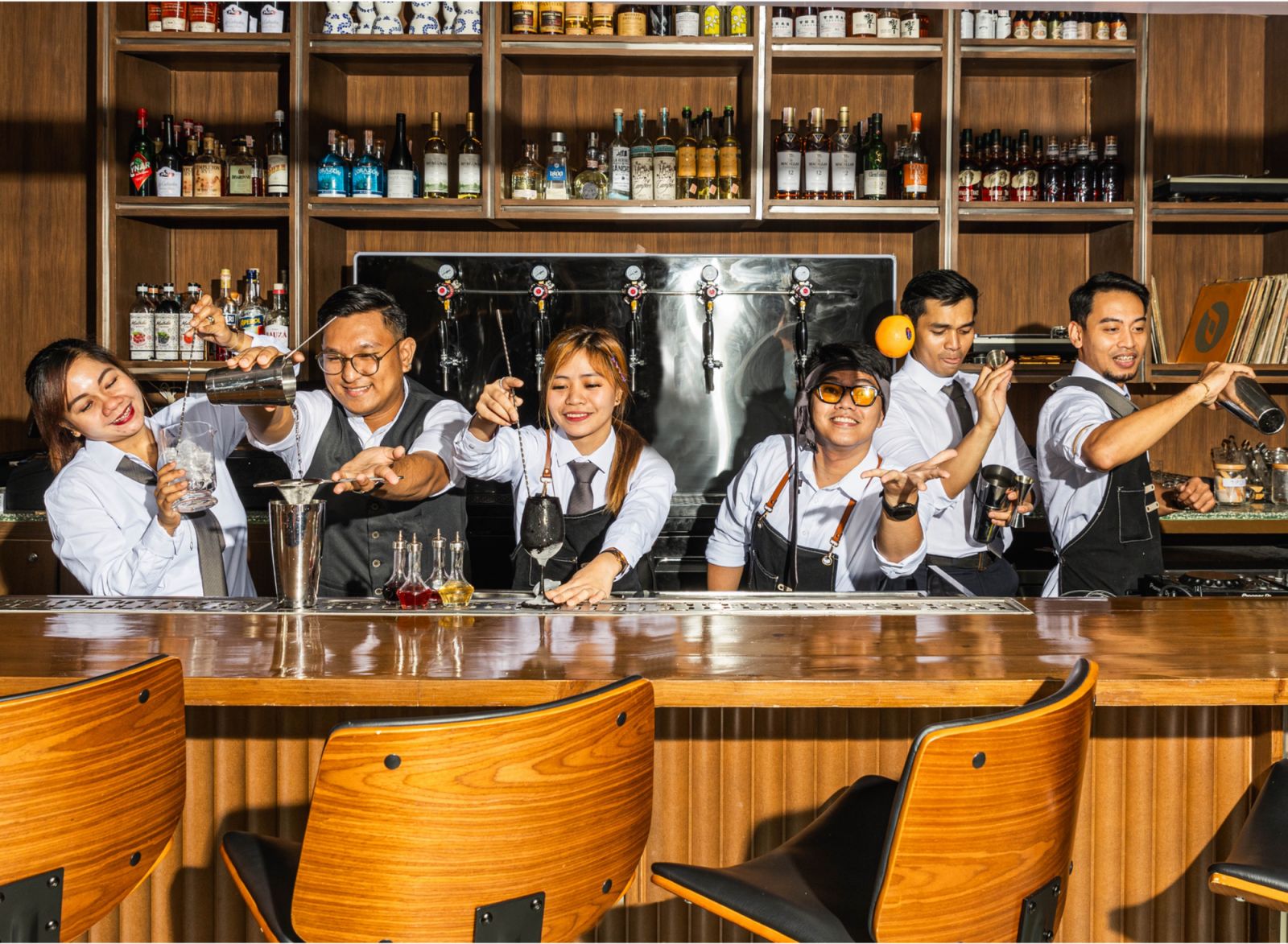 Best bars and restaurants with the best DJs in Metro Manila: Out of Office