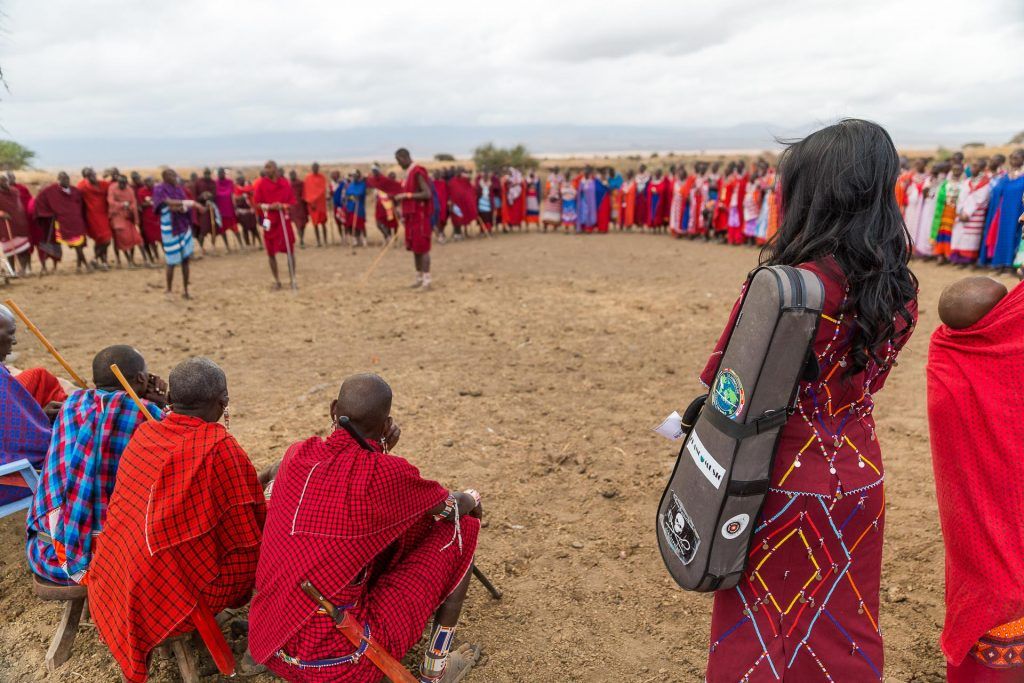 Zhang Zhang visiting a Maasai village in Kenya (Photo: courtesy of Zhang Zhang and Marco Strullu)