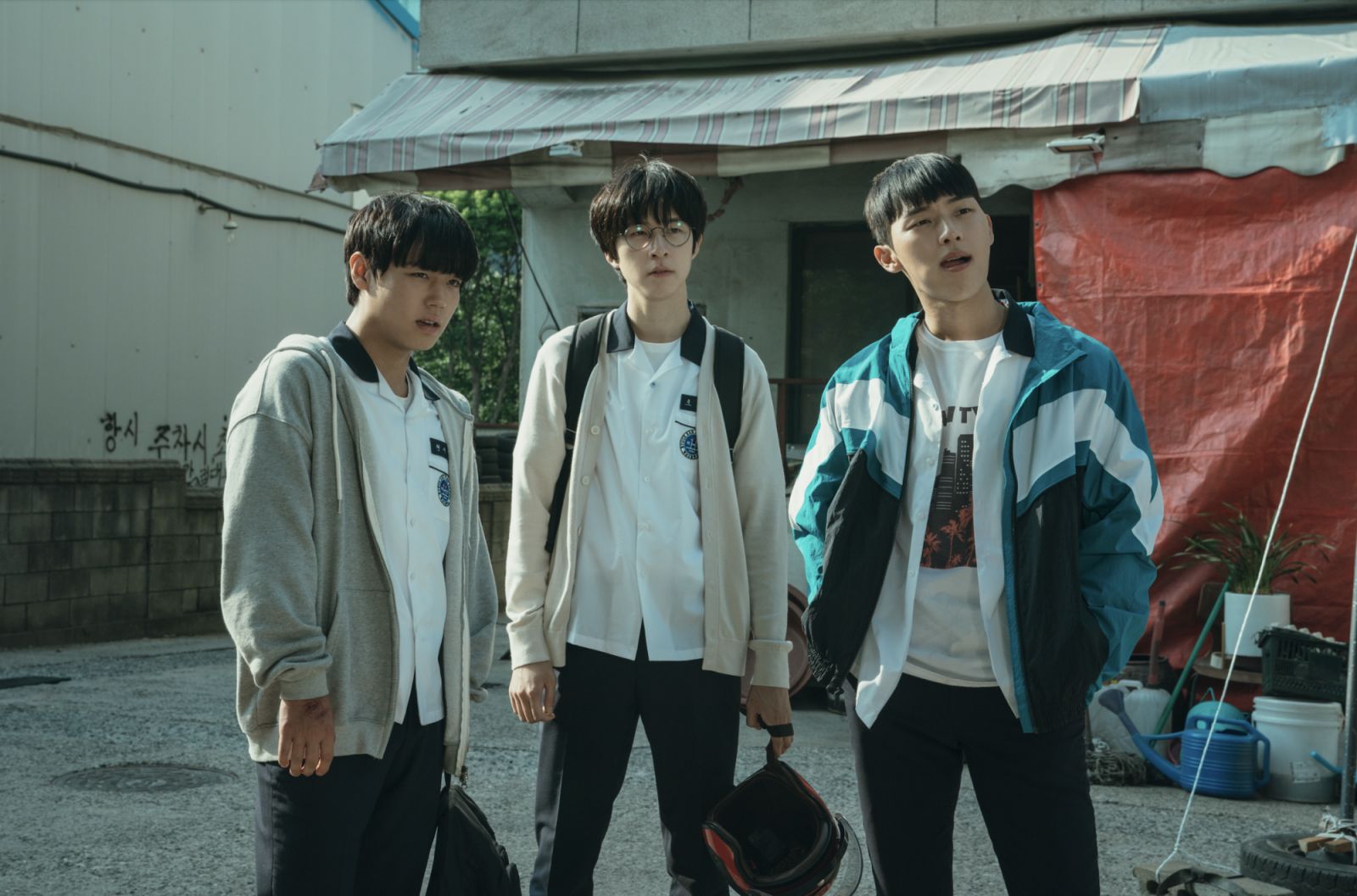 ‘Weak Hero’ cuts deep into the emotional cost of male friendships formed under fire. (Credit: Netflix)
