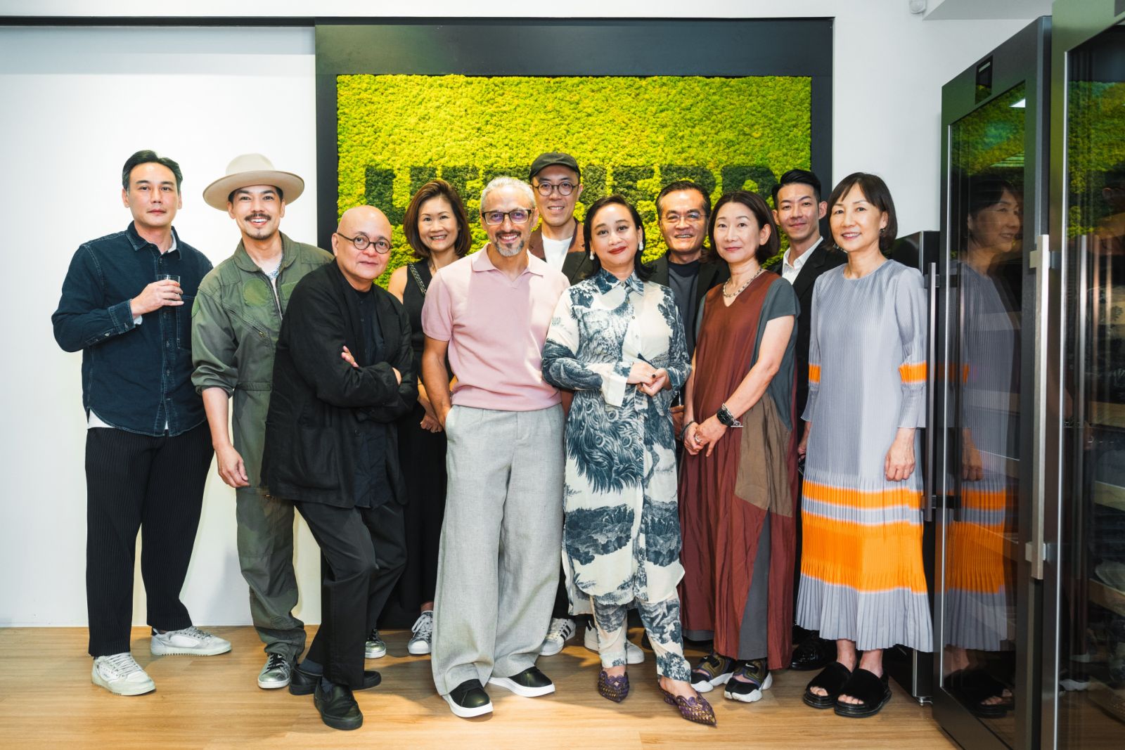 Howard Wee, Tyler Wisler, Erwin Viray, Law Yoke Foong, Paolo de Simone, Leong Hon Kit, Asih Jenie, Mike Lim, Naoko Takenouchi, Eugene Chin and Teo Su Seam