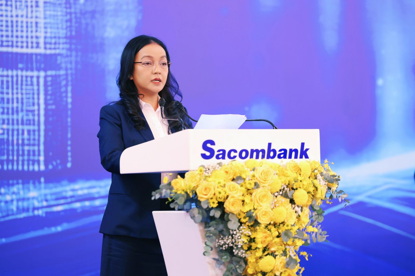 After eight years at the helm of Sacombank as General Director, Ms Nguyen Duc Thach Diem concluded her remarkable leadership journey with a heartfelt and inspiring farewell letter (photo: Sacombank)