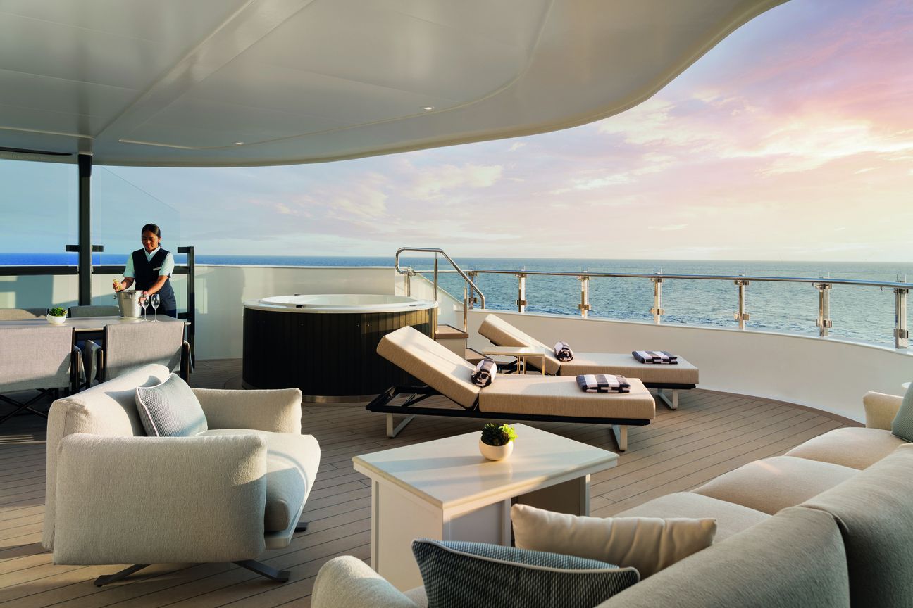 Ritz Carlton Yacht Collection Ilma