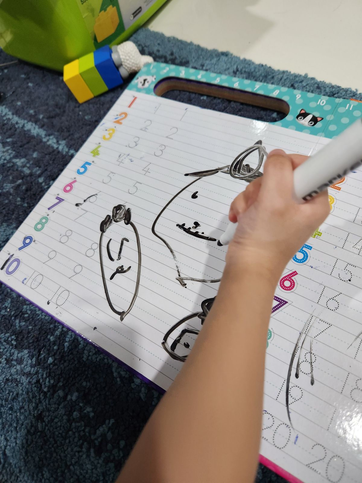 Jyn uses drawing to express herself