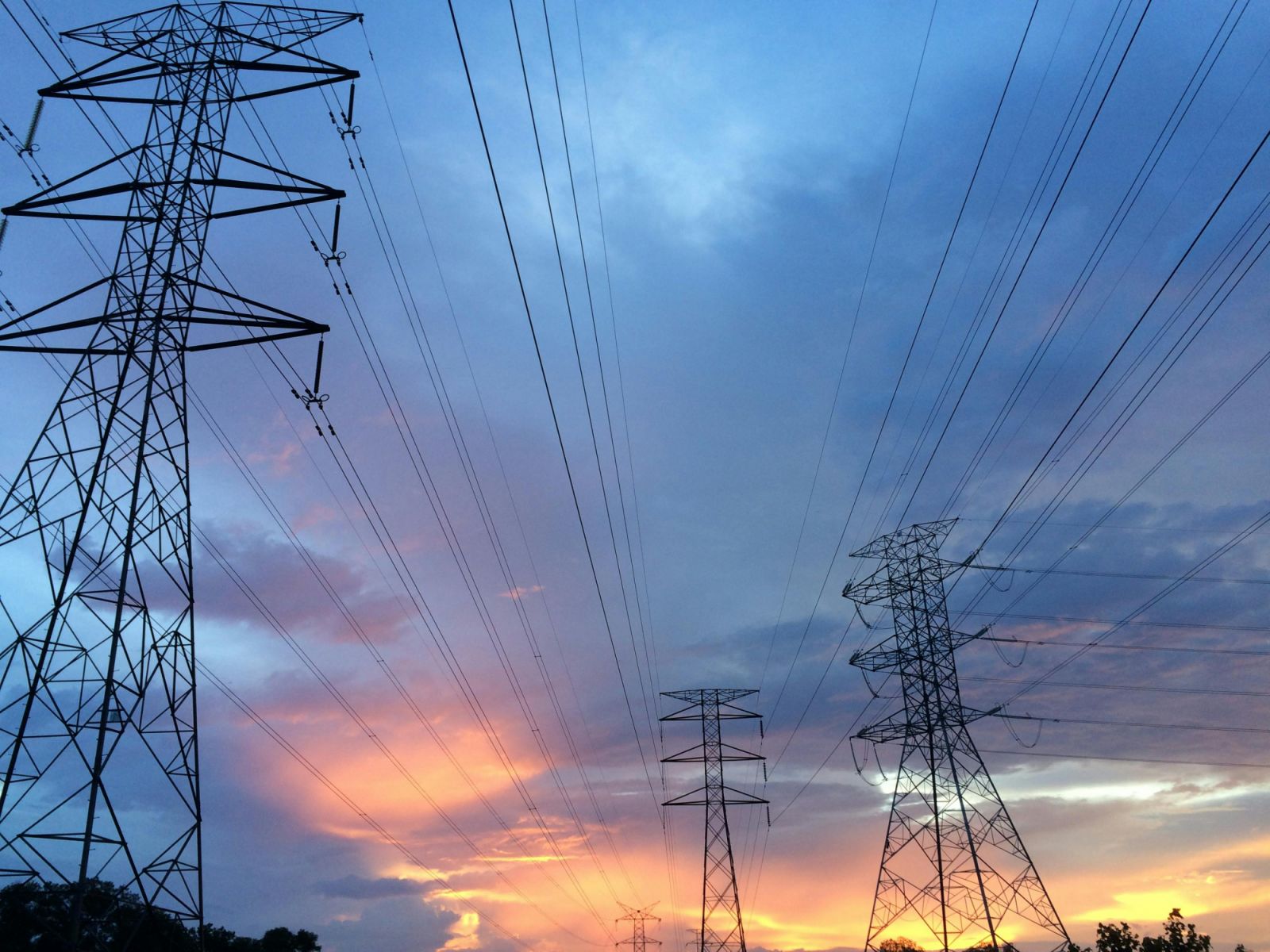When electricity grids fail, they trigger cascading failures across other critical infrastructure (Photo: Pexels)