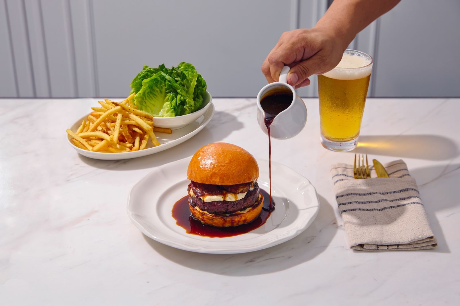 Meadesmoore's Dirty Rossini Burger