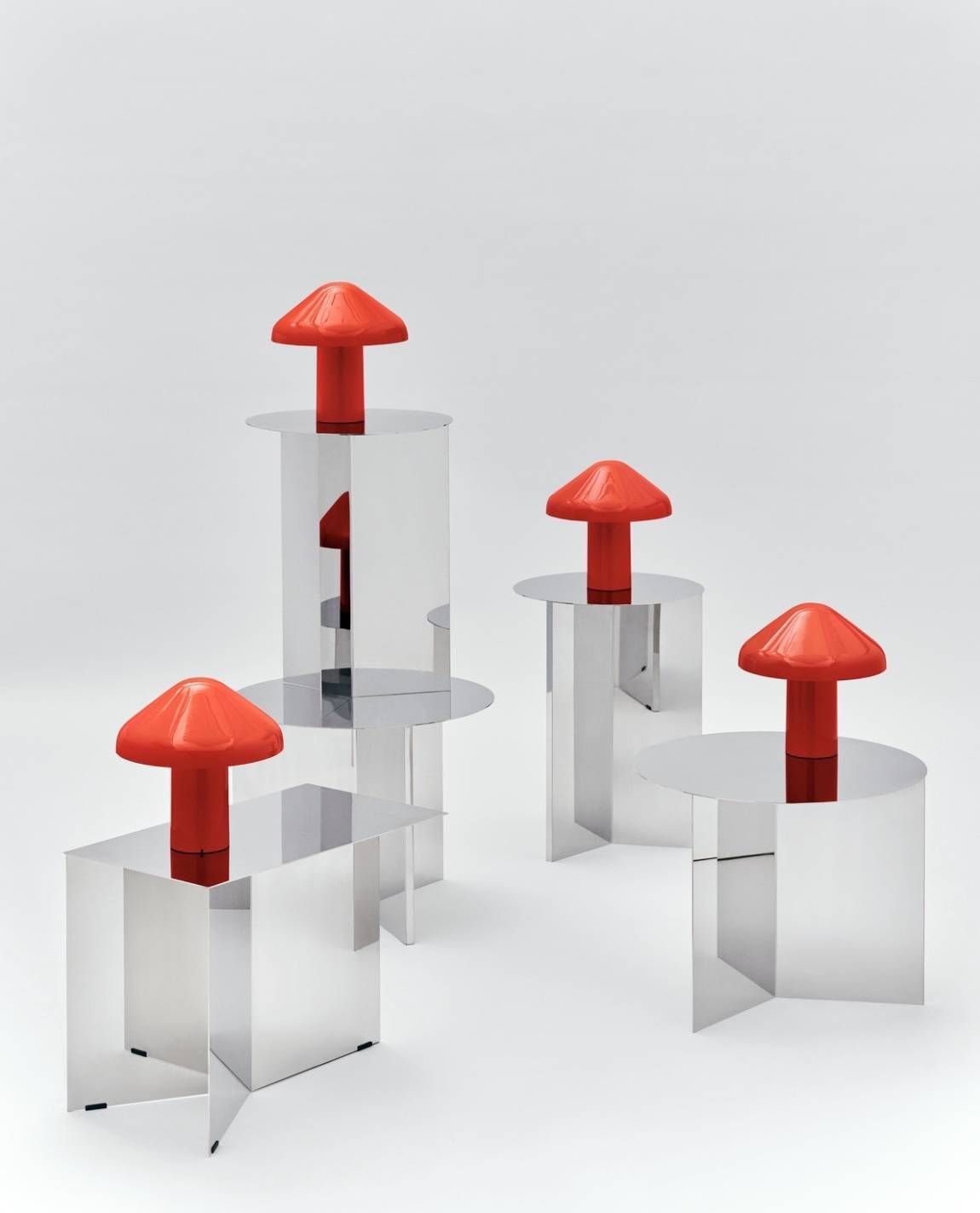 โคมไฟ Pao Portable Lamp (ภาพ: HAY)