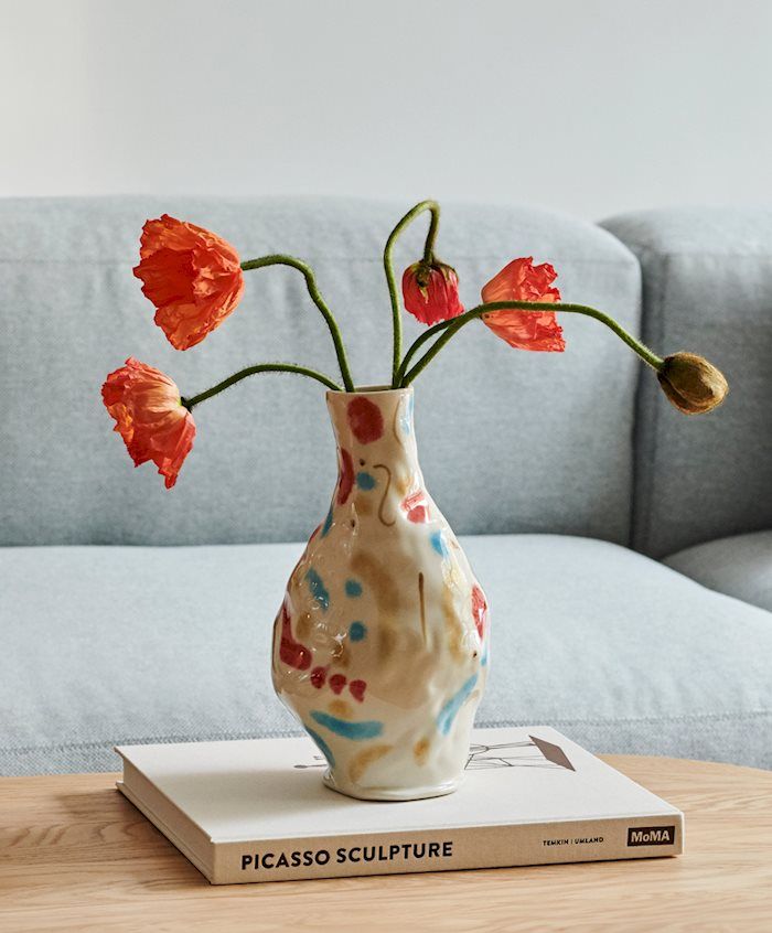 แจกัน Jessica Hans Vase (ภาพ: HAY)