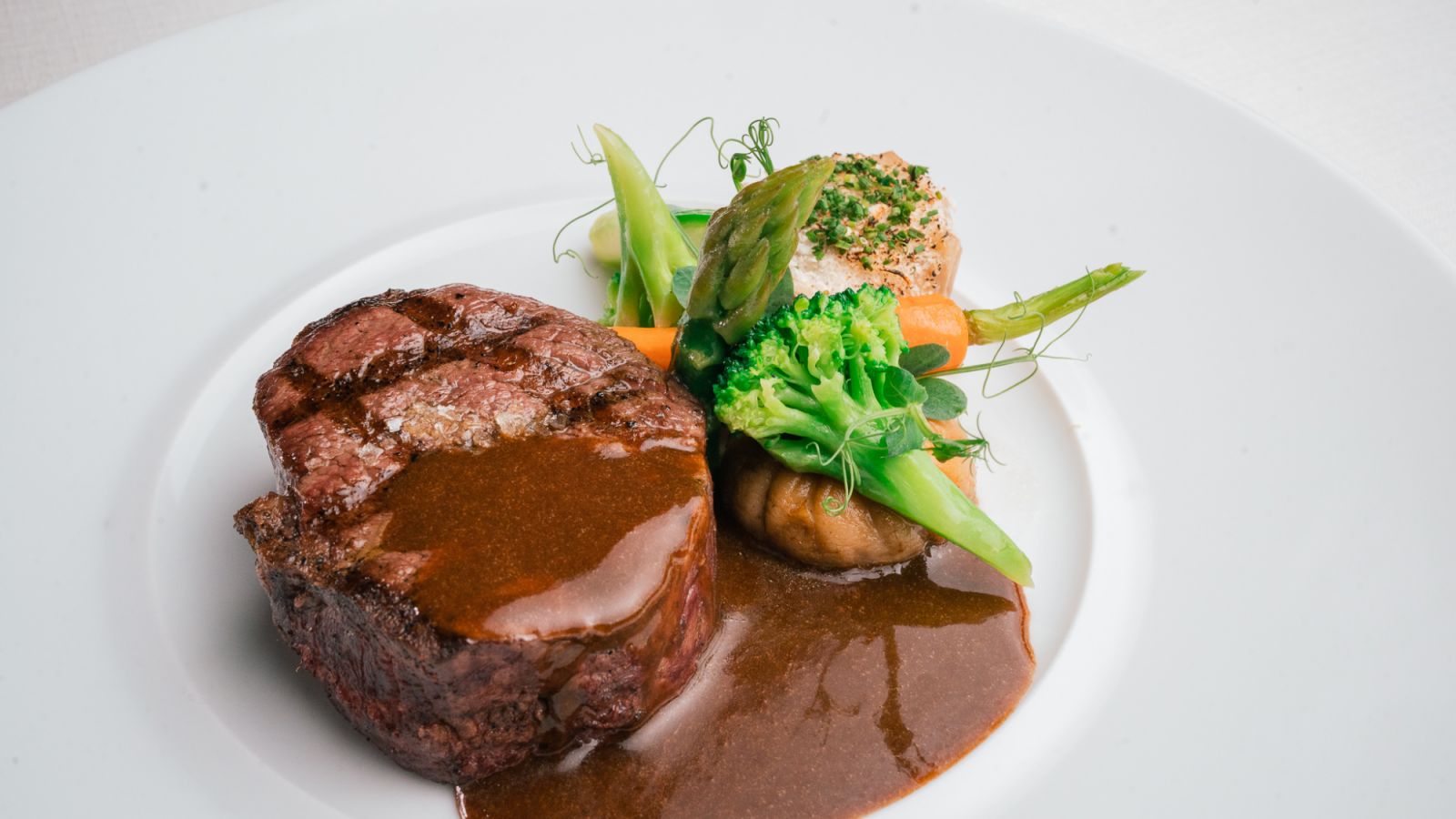 Australian Sher Wagyu Tenderloin (Image: Mandarin Grill)