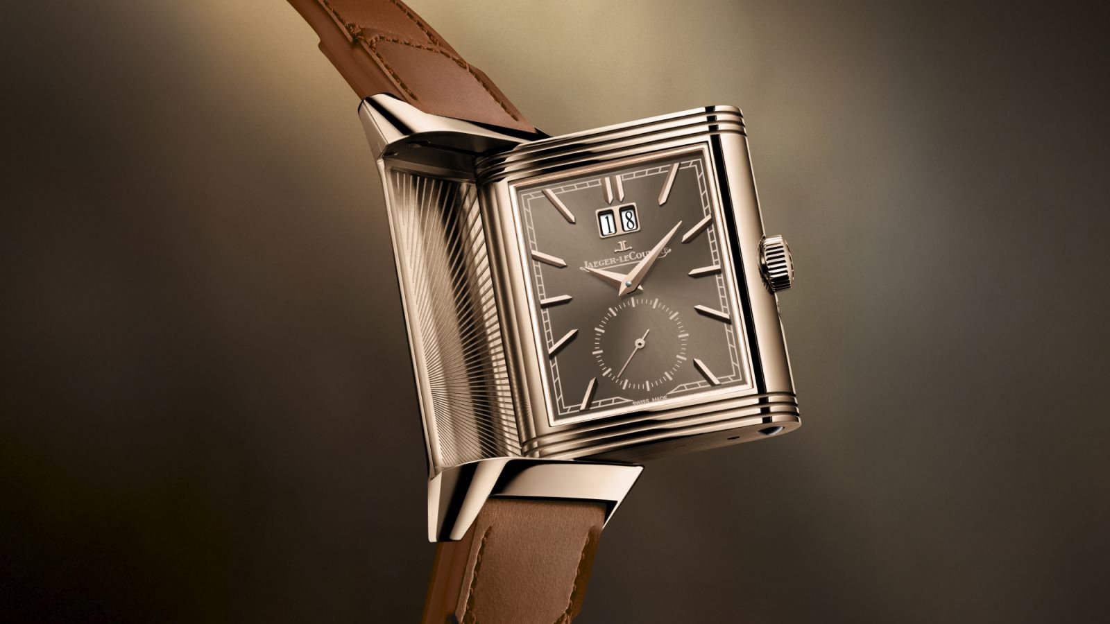 Reverso Tribute Geographic in pink gold (Photo: Jaeger-LeCoultre)