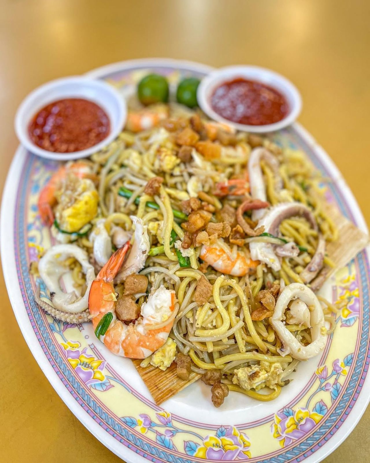 Kim’s Famous Fried Hokkien Prawn Mee (Photo: Instagram/@stuffingmycheeks)