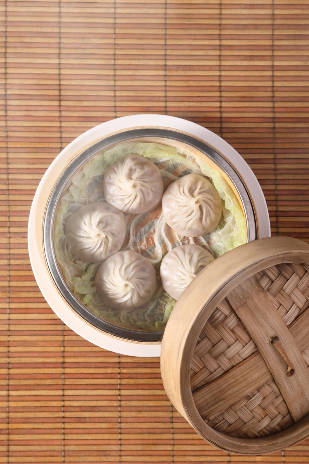 Steamed Shanghainese meat dumplings (Photo: Shanghai)