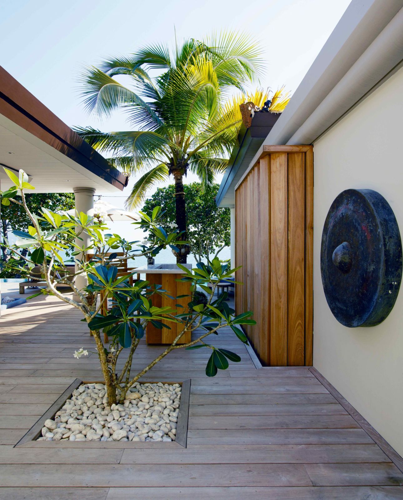 Fresh palette in line with the airy surrounding (Photo: Thorp Design)