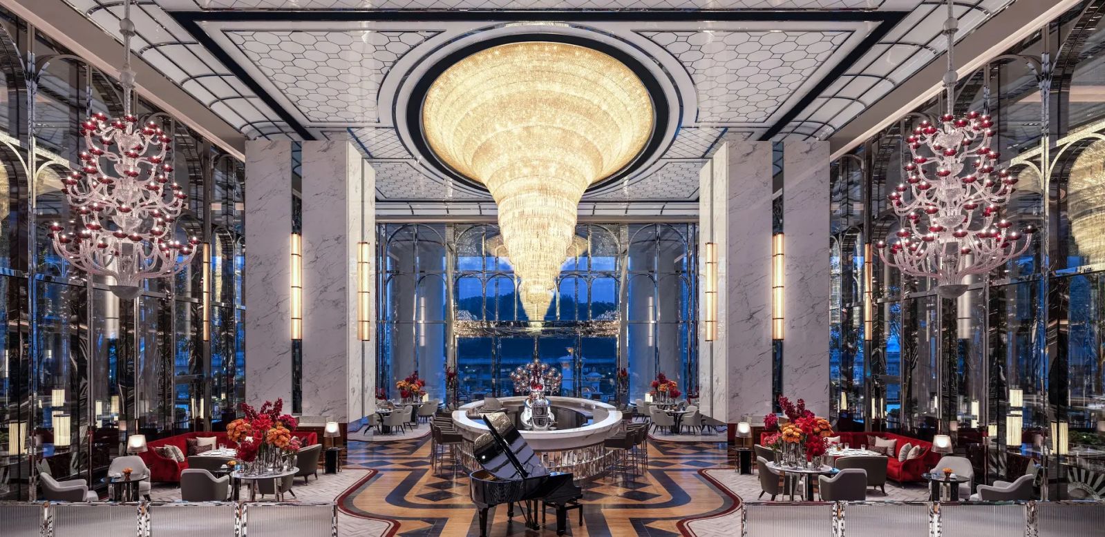 Raffles Lounge & Terrace