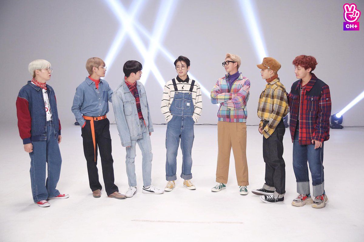 รายการ Run BTS Ep.30-31 (เกมโชว์เกาหลีคลาสสิก)ที่เราได้เห็น BTS ในมุมที่ผ่อนคลายและได้ซึมซับวัฒนธรรมป๊อปในอดีตของเกาหลีไปพร้อมกัน (ภาพ: IMDB)
