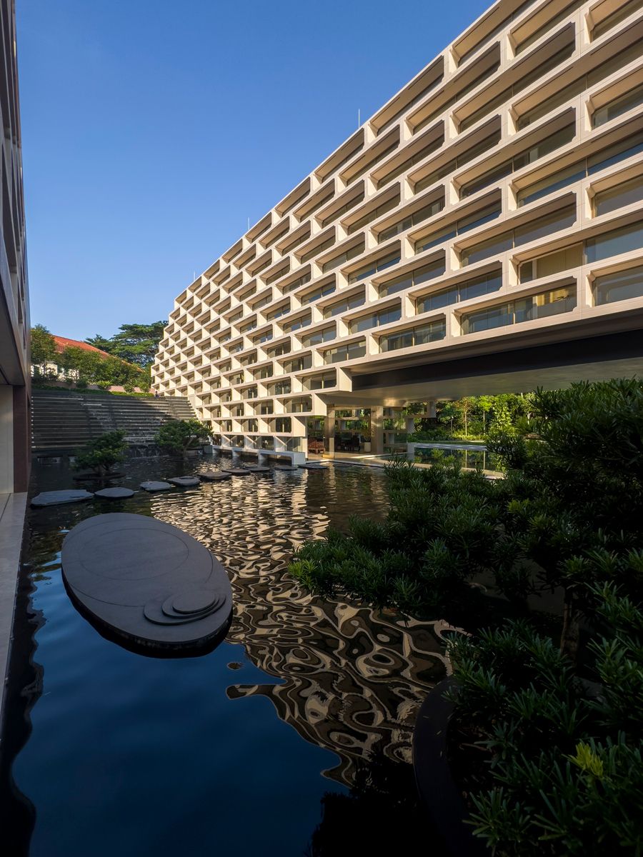 A perspective of the Moongate House’s rear block from the banquet hall