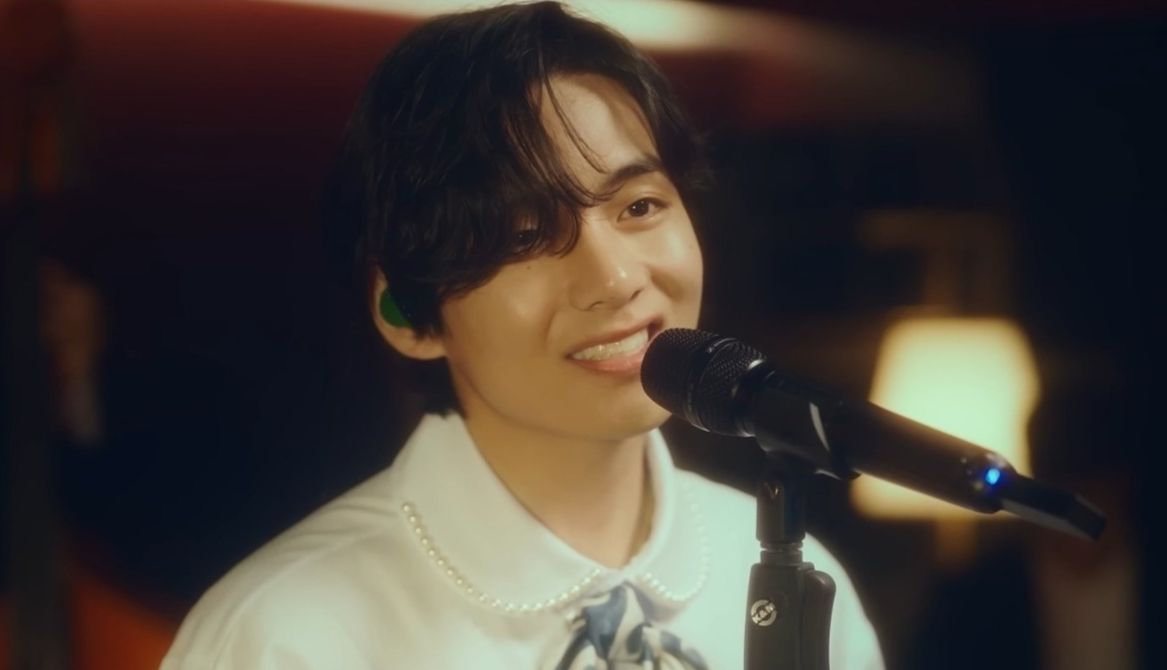 BTS V performing jazz music for Festa 2023 (Photo: Youtube / Bangtan TV)