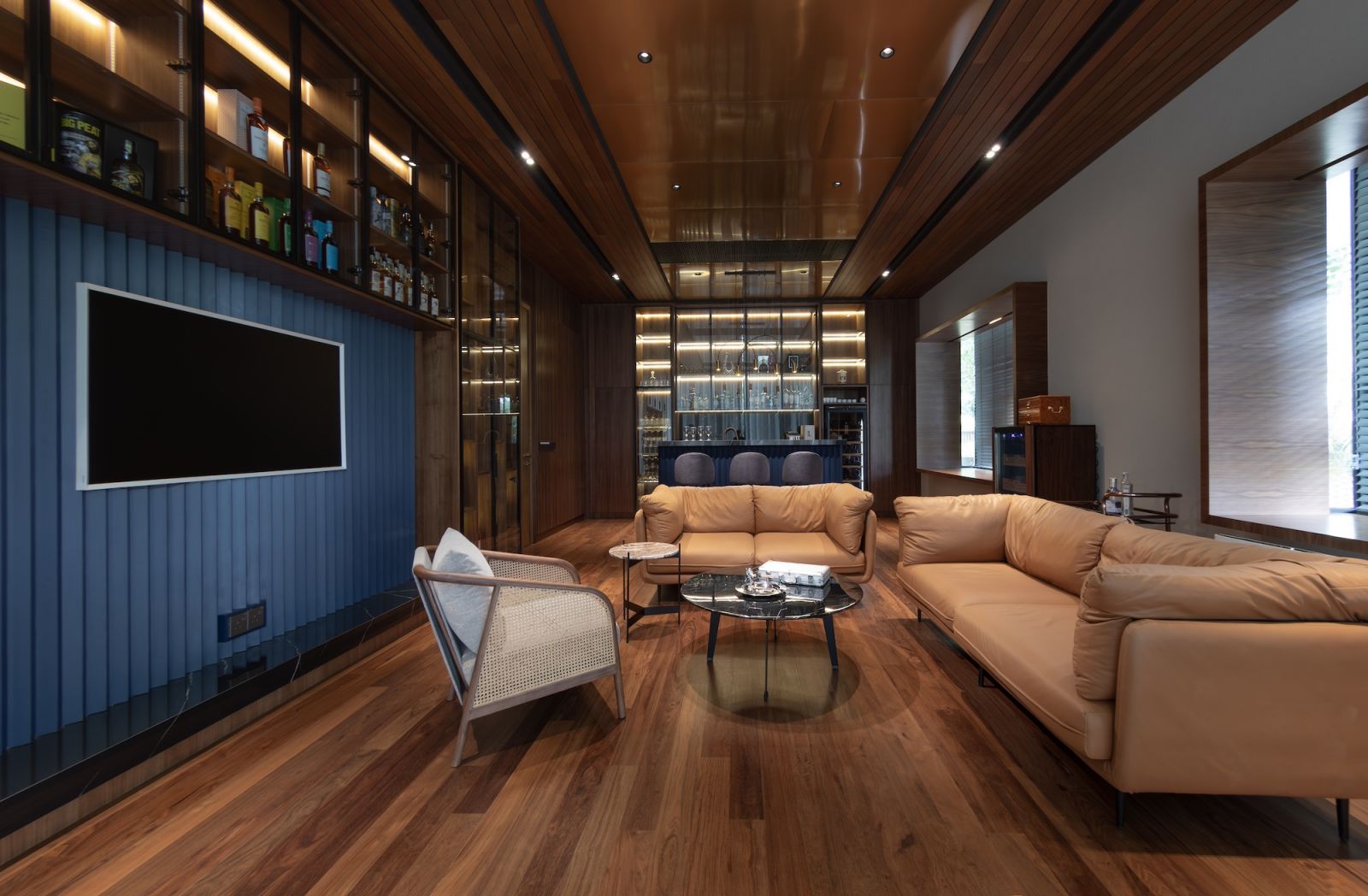 The sophisticated lounge area balances comfort with architectural elegance, with carefully curated furnishings by EDI, led by Cherry Chong and team