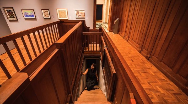 ภายใน National Gallery Singapore พื้นที่จัดแสดงงานศิลปะเอเชียตะวันออกเฉียงใต้และสิงคโปร์ที่ใหญ่ที่สุดในโลก (ภาพ: National Gallery Singapore)