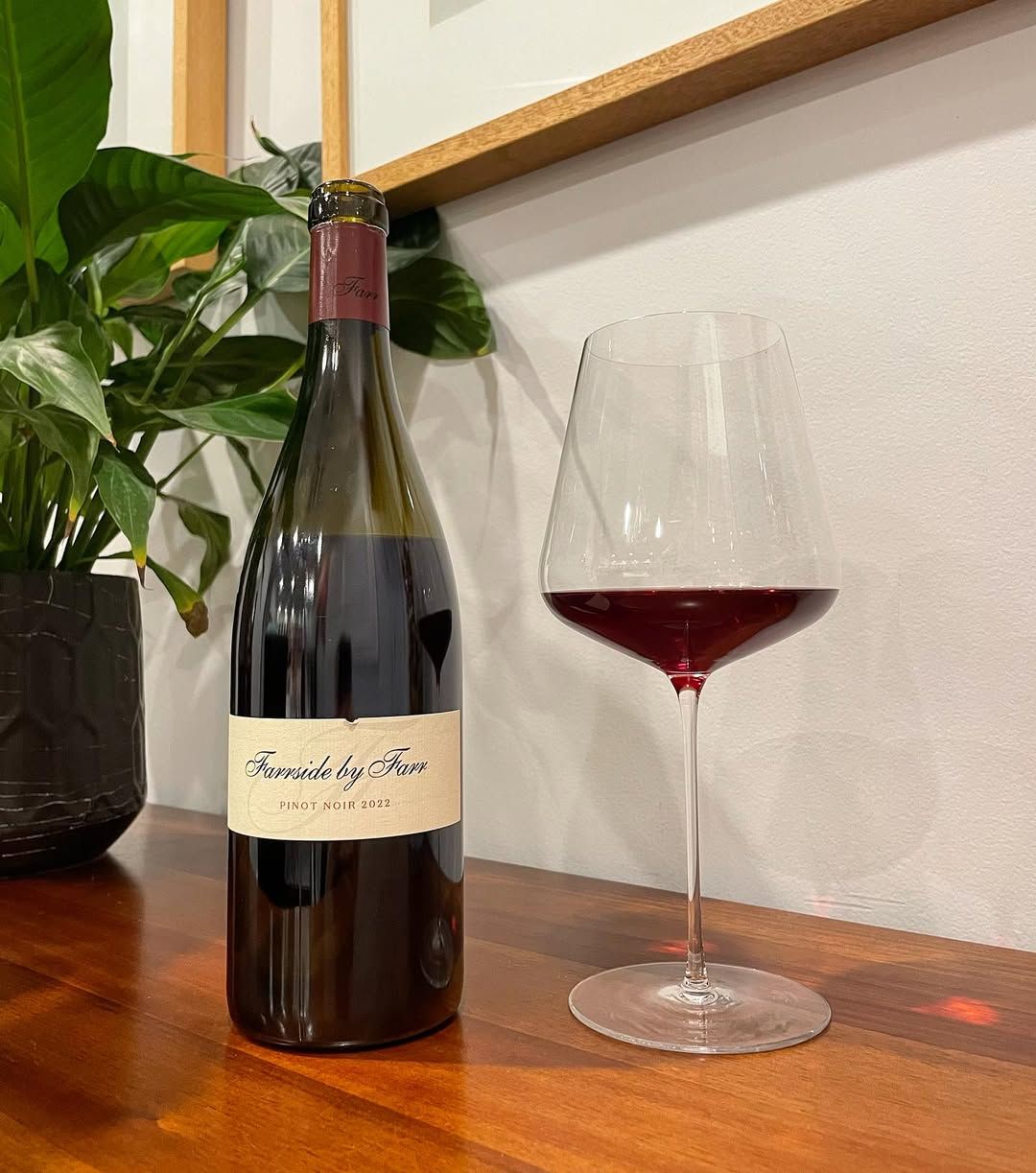 Farrside pinot noir 2022 by Nick Farr from Geelong, Victoria, Australia (Photo: Instagram/@nn_wines) red burgundy wine