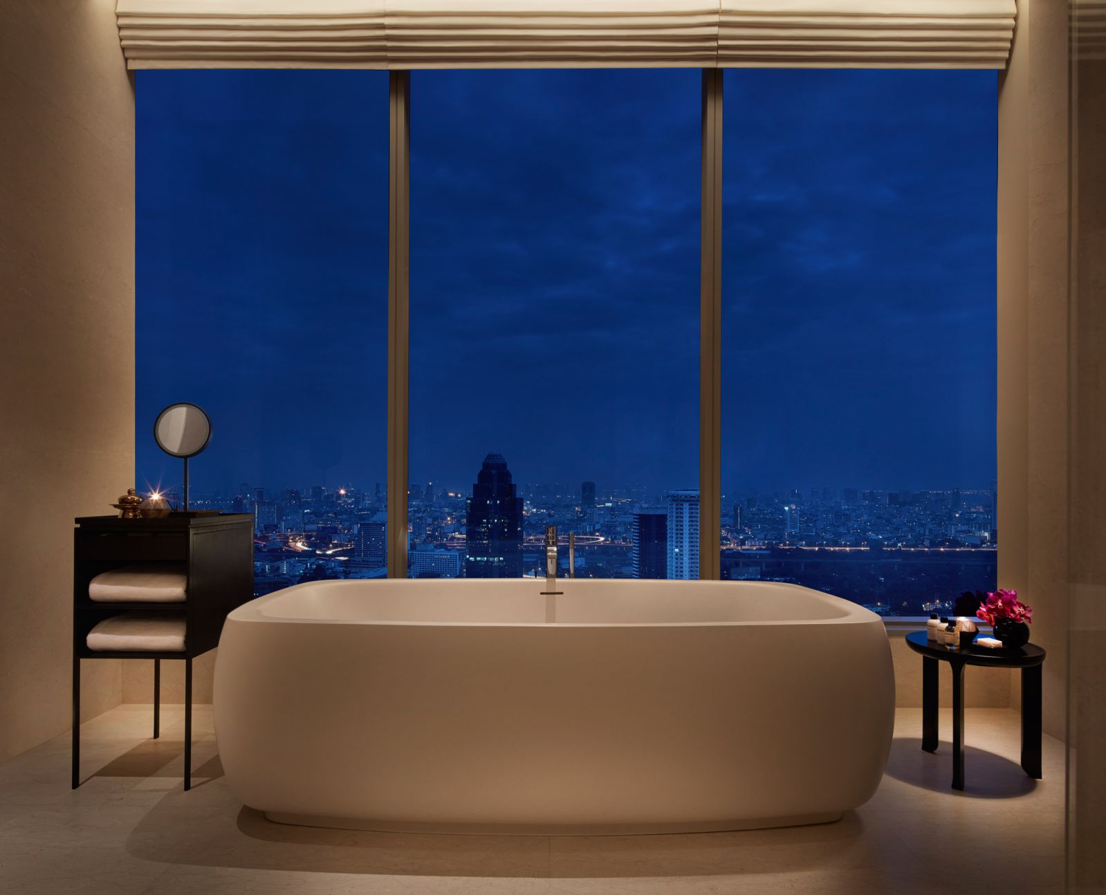 โซนสปาภายในห้องสวีท Presidential Suite ของ Park Hyatt Bangkok (ภาพ: Park Hyatt Bangkok)