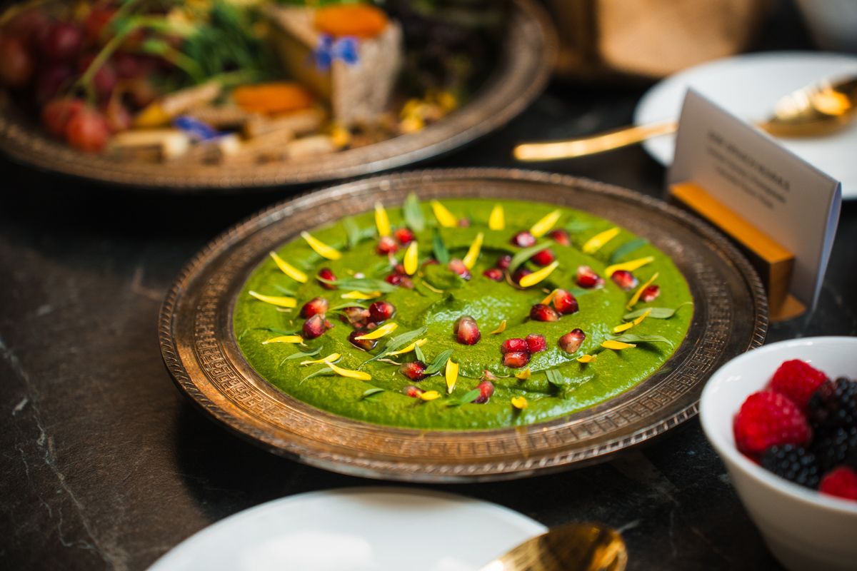 Spinach hummus