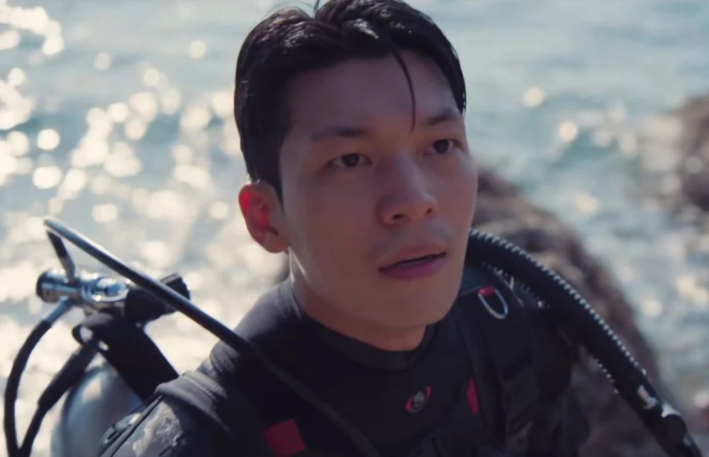 Wi Ha-joon as Hwang Jun-ho