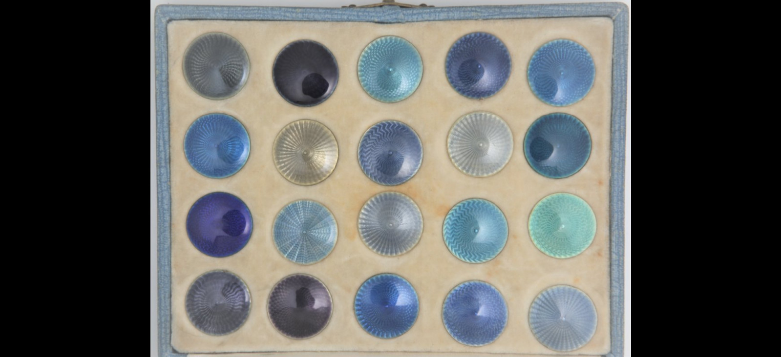 Small enamelled and guilloché dial samples (Photo: courtesy of MIH)