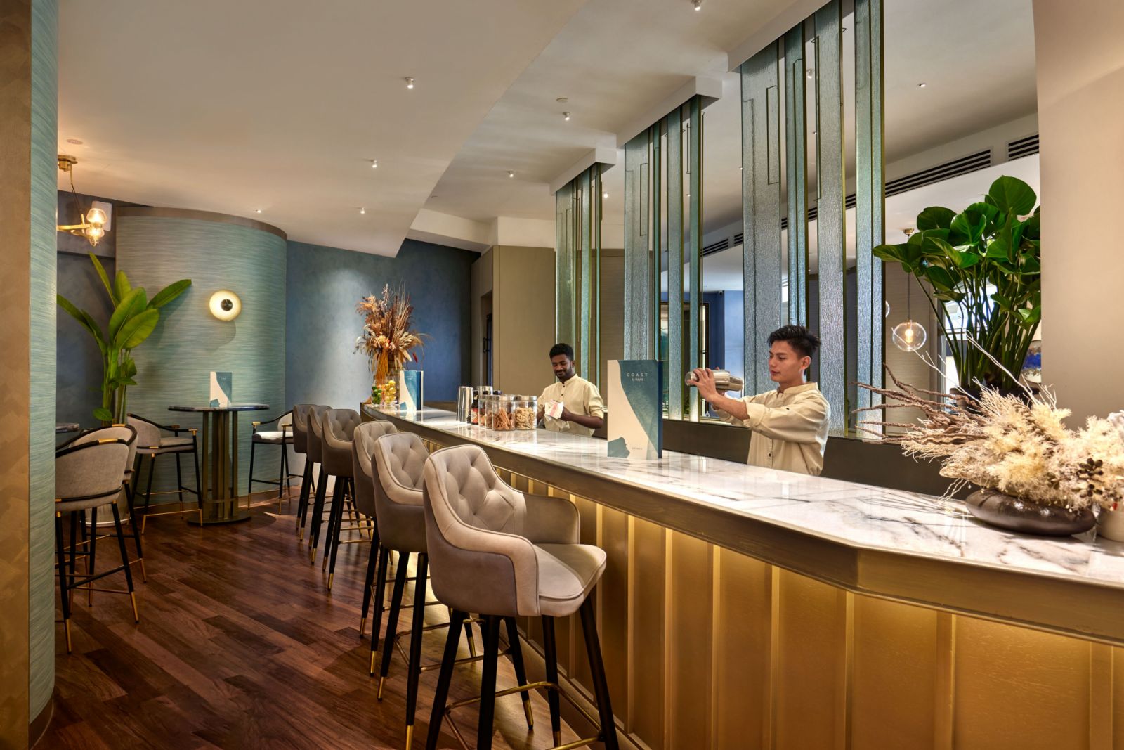 The bar at Coast by Kayra (Photo: Coast by Kayra)