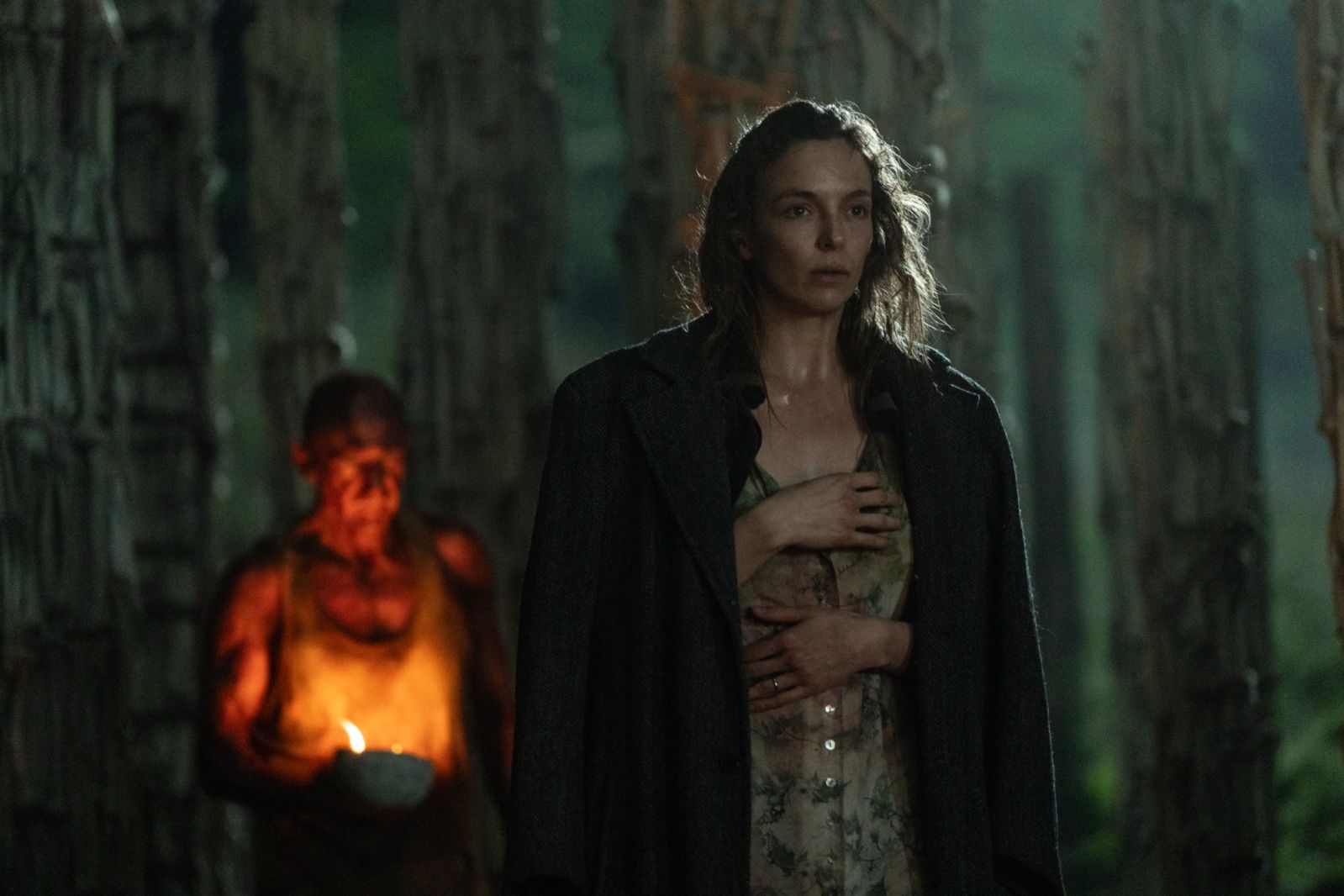 Jodie Comer delivers a sharp, brittle performance as Isla, Spike’s mother, who is suffering from a mysterious sickness that’s left her increasingly disoriented.