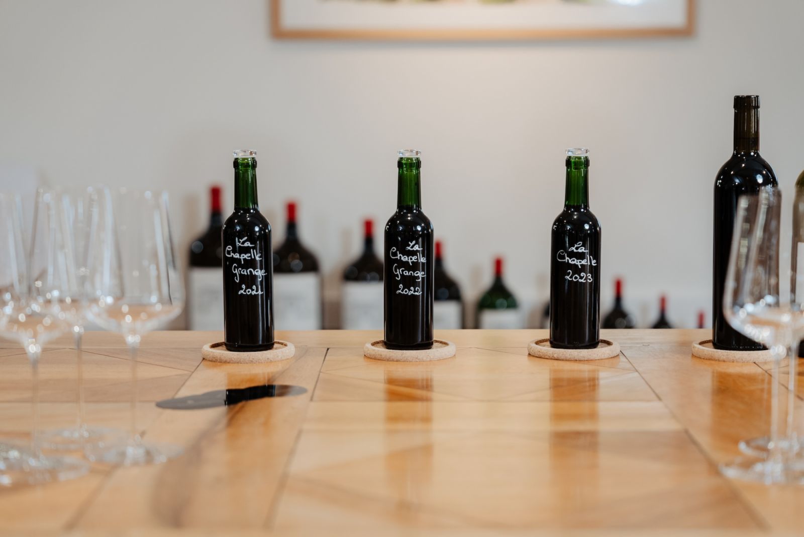 Reportage photo d'assemblage du Domaine La Chapelle et de Penfolds avec Caroline Frey et Peter Gago.
