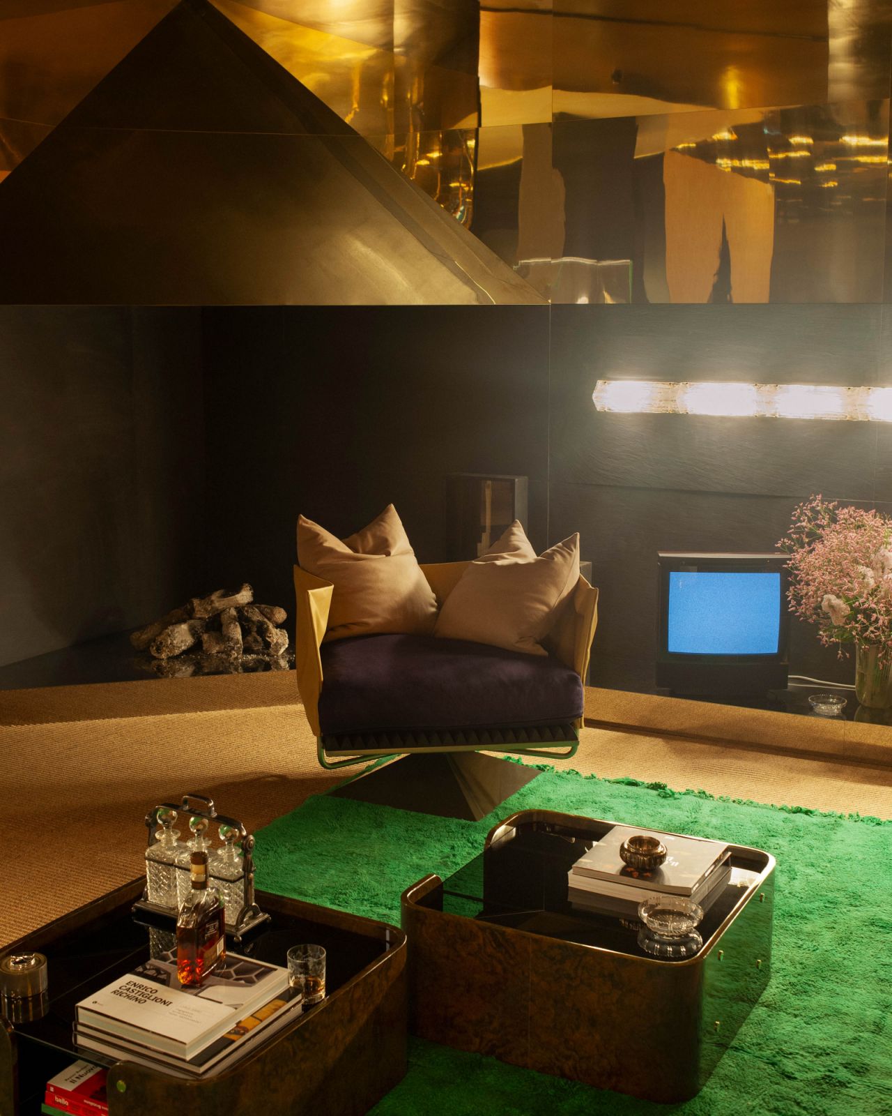 The stylish lounge at Loro Piana and Dimorestudio’s showcase during Milan Design Week offered a refined blend of comfort, texture, and cinematic mood