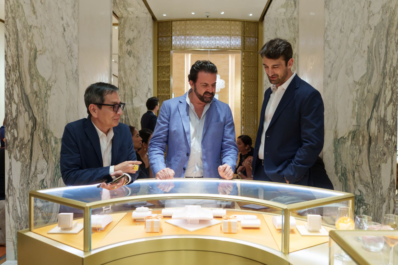 AA Patawaran, Antonio Ressano, Fabricio Sordoni