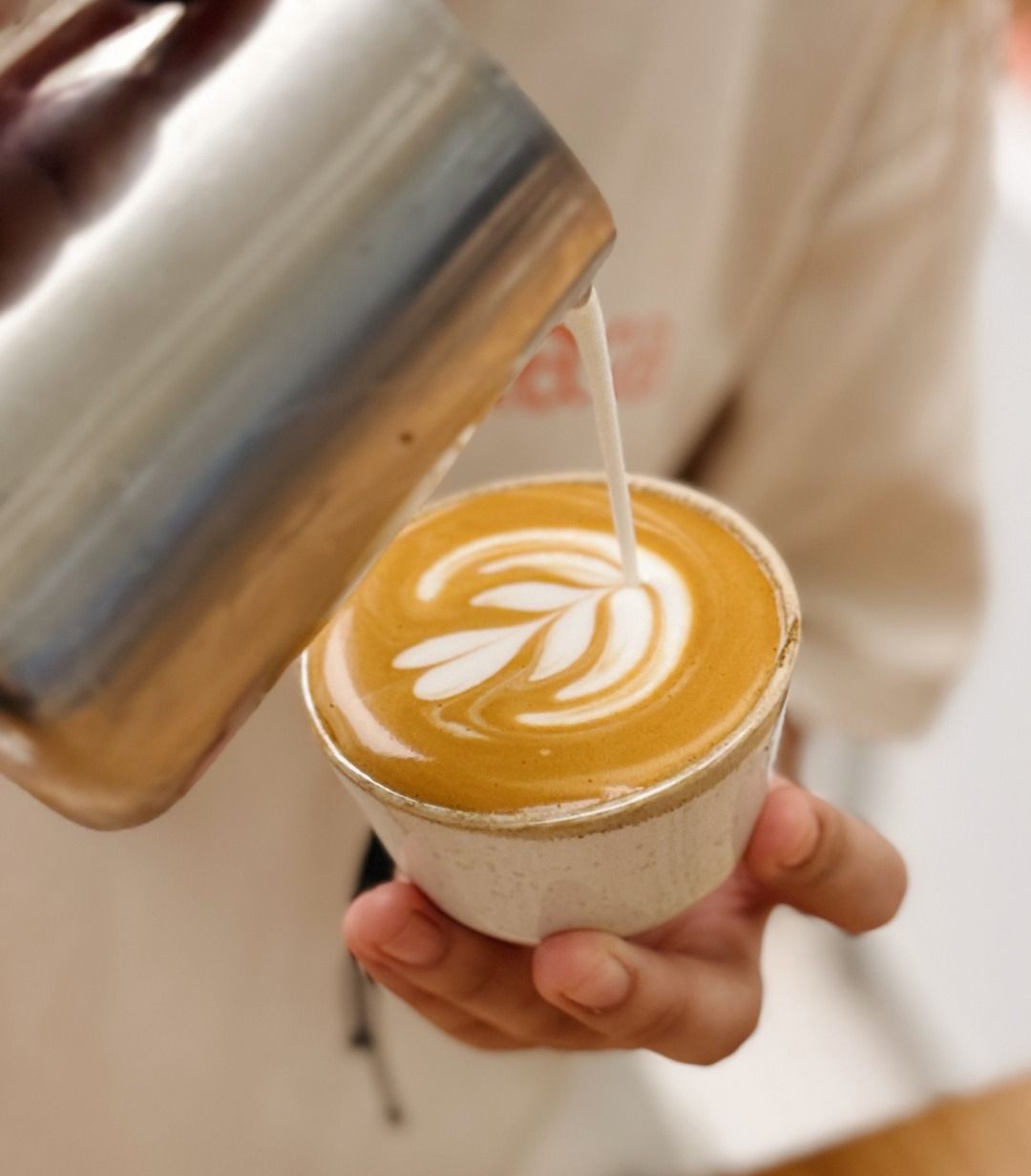 One oat latte please (Photo: Instagram / @ra_ra_coffee)
