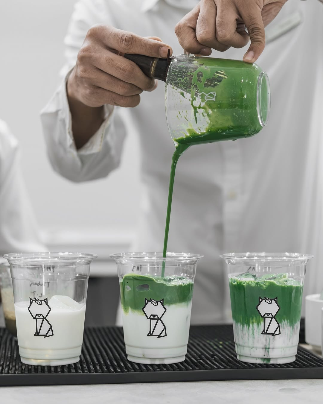Matcha latte for three (Photo: Instagram / @nikonekomatcha)