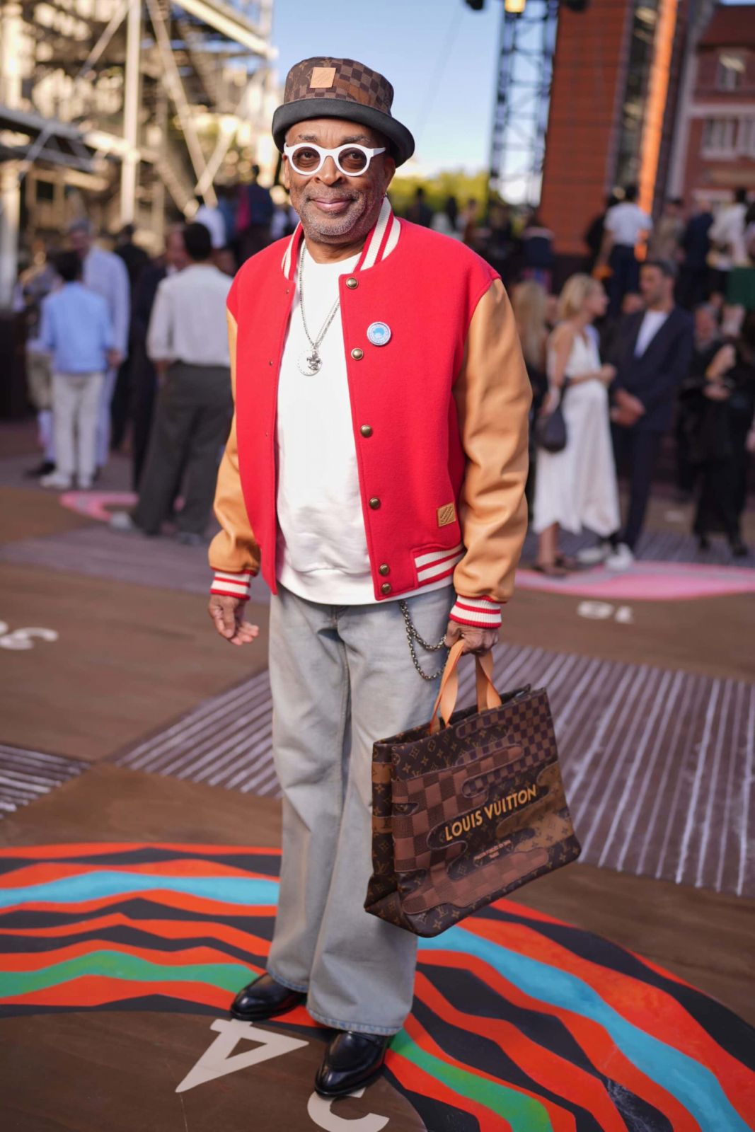 Louis Vuitton Spring Summer 2026 stars HIEUTHUHAI in Paris