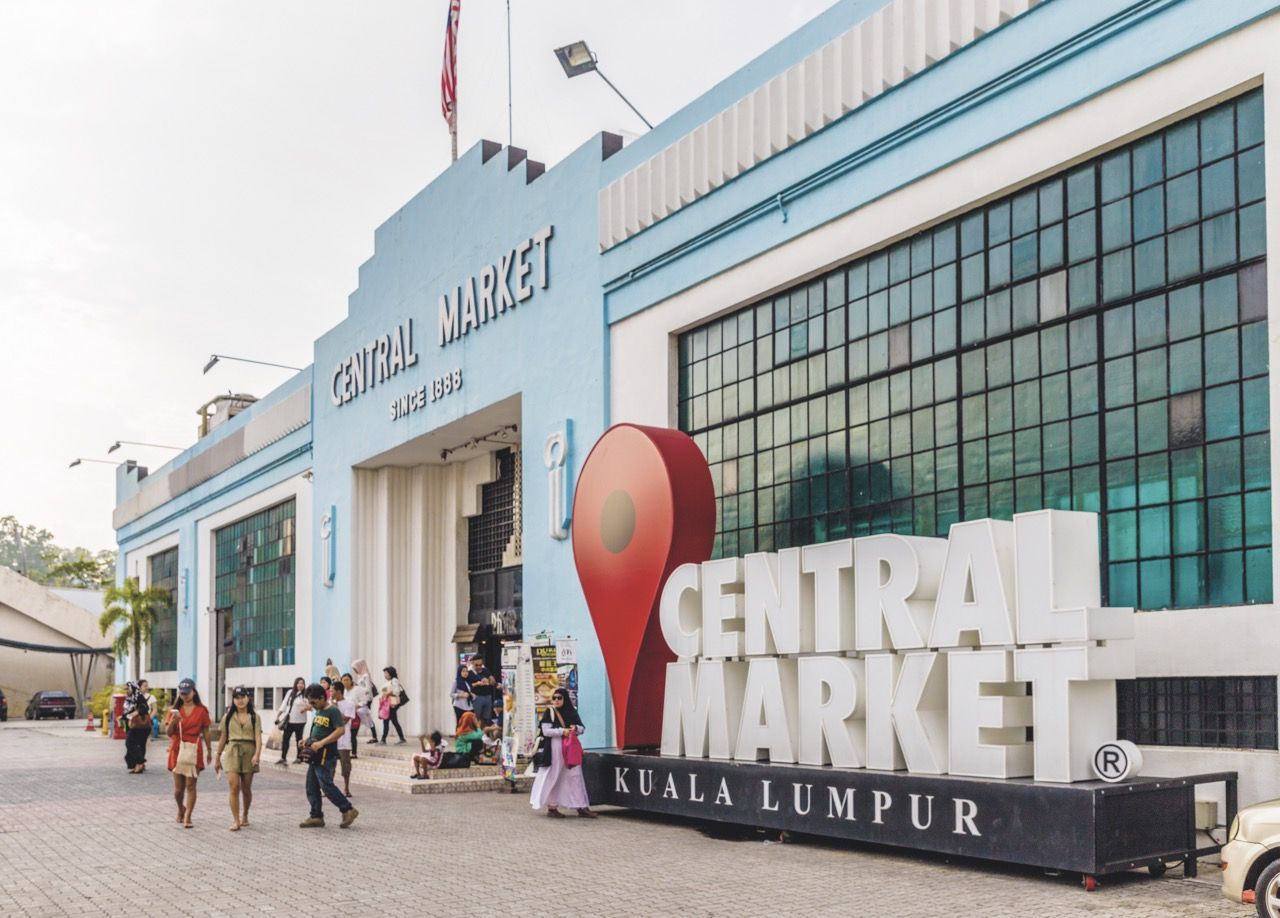 Built in 1937, Kuala Lumpur’s Central Market features distinctive art deco elements,  a unique blue exterior and streamlined corners (Photo: iStock)