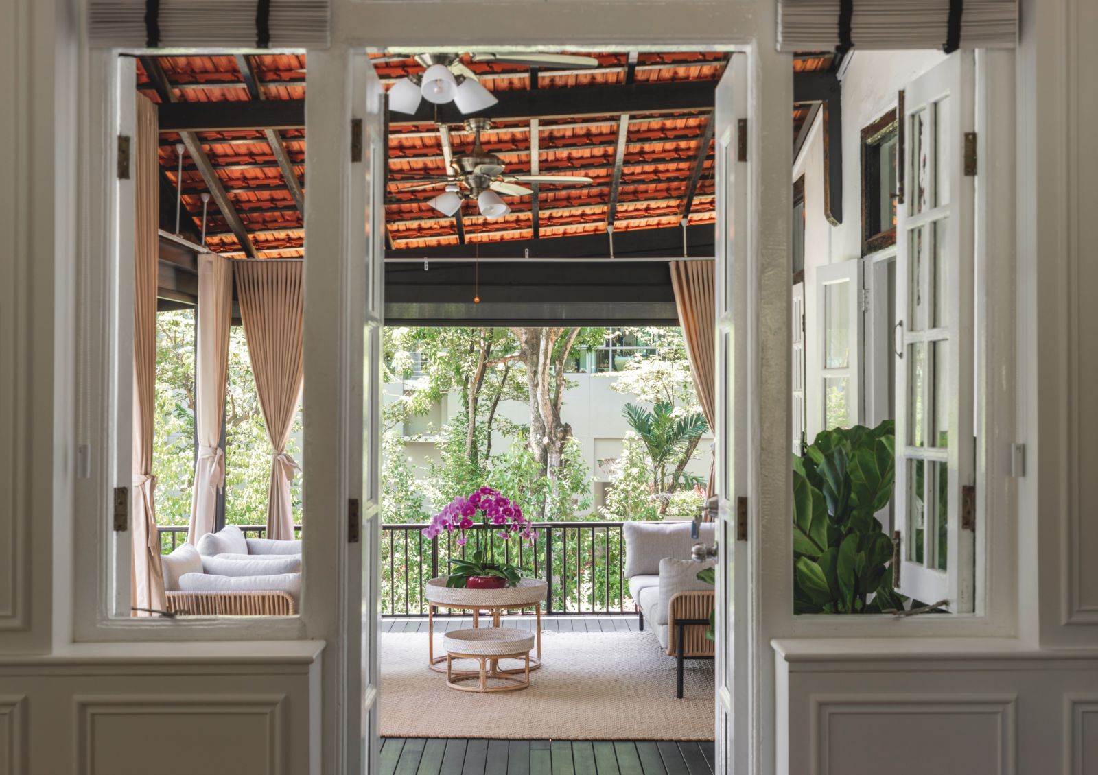 The Kyoto Weave Rug complements the home’s picturesque outdoor corner