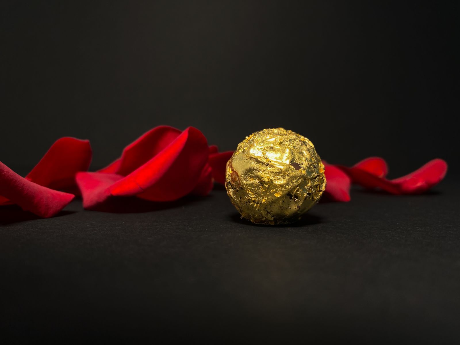 DeLafée's gold chocolate (Photo: Instagram / @delafee_of_switzerland)